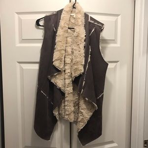 Onetheland insanely soft vest